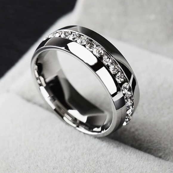 Stainless steel band w/ sparkly CZ