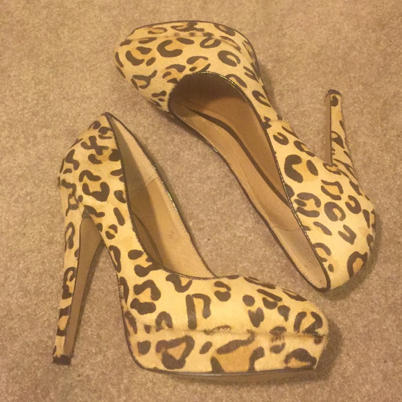 ALDO cheetah print heels - Picture 3 of 4