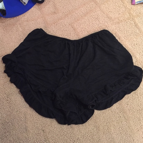 Brandy Melville Vodi Shorts