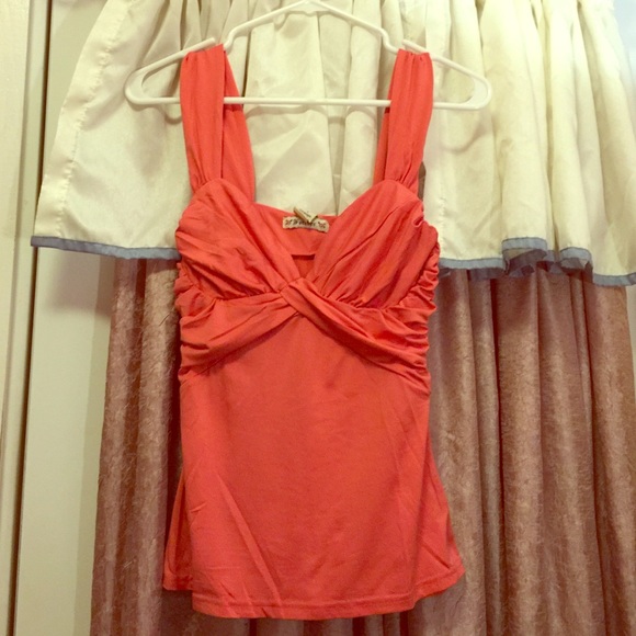 salmon top