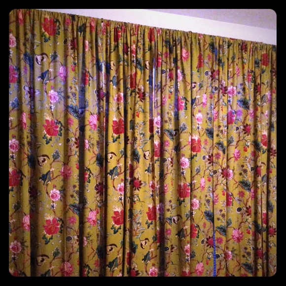 Floral curtain curtains