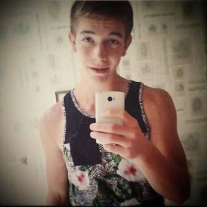 Meet your Posher, Dustin