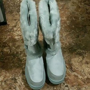 New Hale Bob snow boots