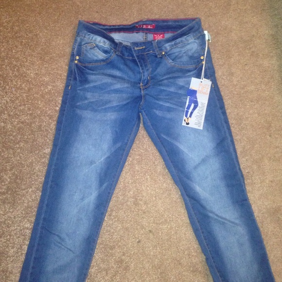 "Butt love jeans"