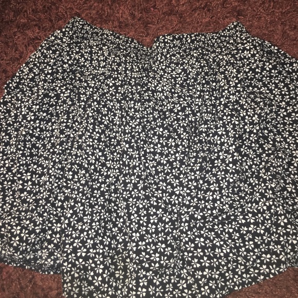 Brandy Melville floral skater skirt