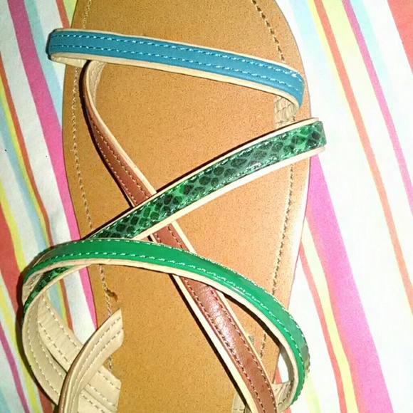 Sandals - Picture 4 of 4