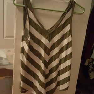 Army green chevron tank