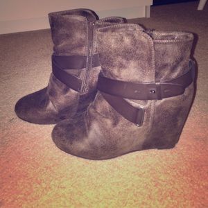 Aldo wedge booties