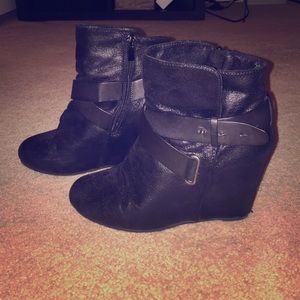 Aldo wedge booties
