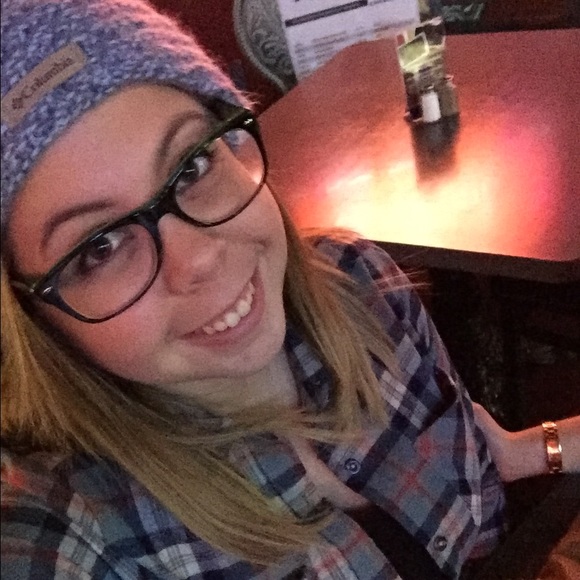 Meet your Posher, Nadine - Picture 1 of 1