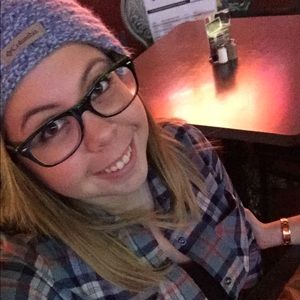 Meet your Posher, Nadine