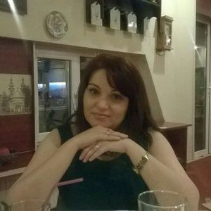 Meet your Posher, Corina