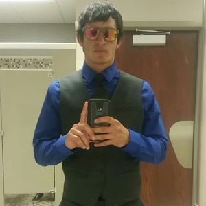 Meet your Posher, Nicholas