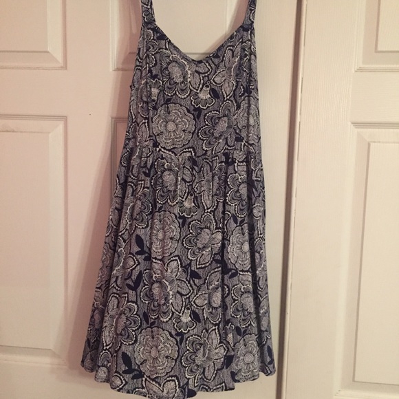 Boustier type dress
