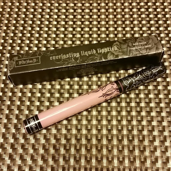 Kat Von D Liquid Lipstick Requiem