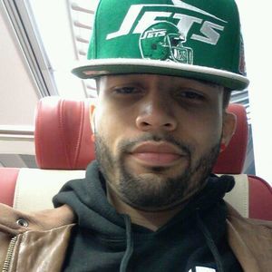 Meet your Posher, Derrick