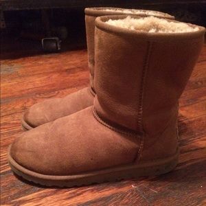 Uggs MUST SELL ASAP