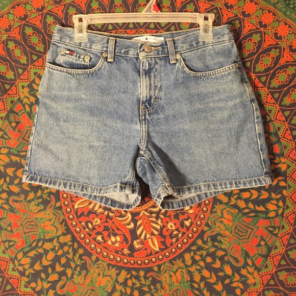 Tommy Hilfiger jean shorts! Size 4 :)