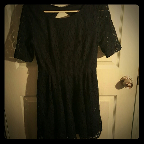 Dress. - Picture 1 of 3