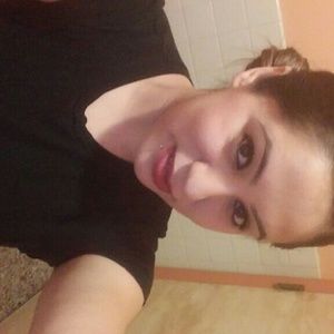 Meet your Posher, Desiree