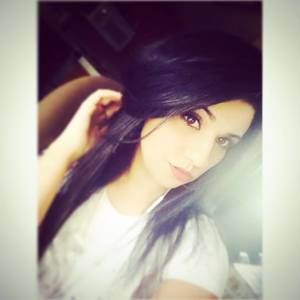 Meet your Posher, Desiree