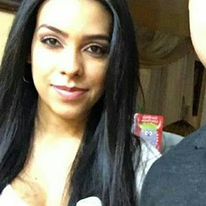 Meet your Posher, Elaina