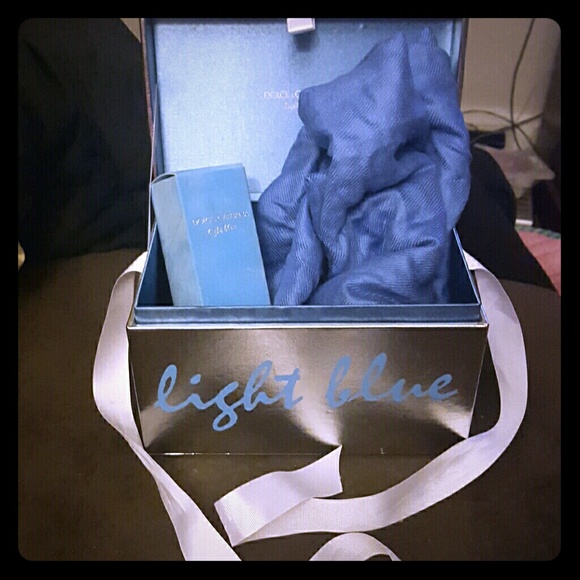 Authentic dolce & gabbana light blue gift set