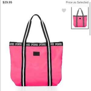 Meet your Posher, Tee