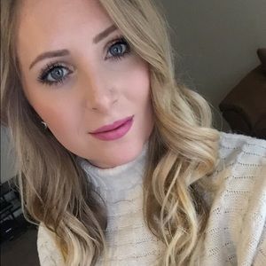 Meet your Posher, Brooke