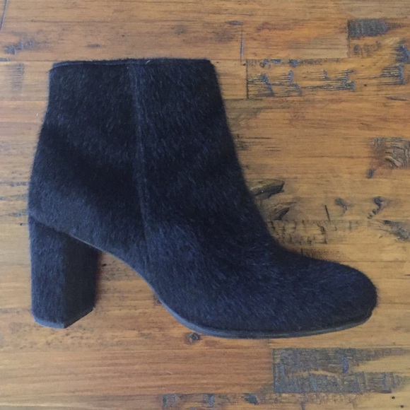 H&M furry black ankle boots - Picture 2 of 2