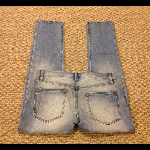 Gap Boyfriend Jeans - Picture 2 of 4