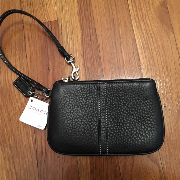 NEW COACH WRISTLET