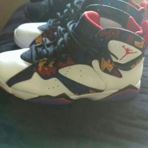 Meet your Posher, Elijah