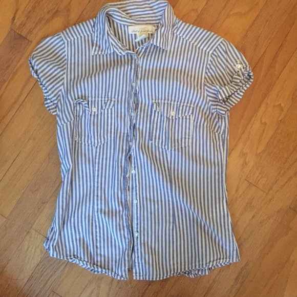 • SOLD • Pinstriped Top - Picture 2 of 3