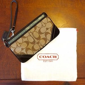 Coach Wristlet – Like New