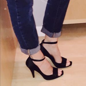 💙👠AUTHENTIC Pedro Garcia Open Toe Satin Heel