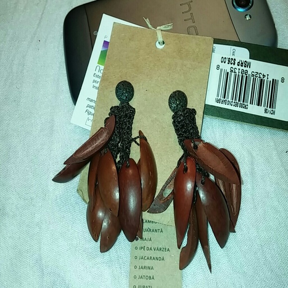 Cross sec dangling earrings