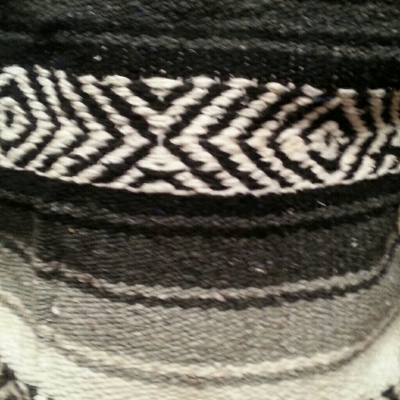 💗💗💗SOLD💗💗💗grey- boho, hippie crossbody bag - Picture 3 of 3