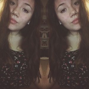 Meet your Posher, Carolina