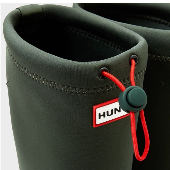 Hunter neoprene rain boots in olive green. size 6 - Picture 4 of 4