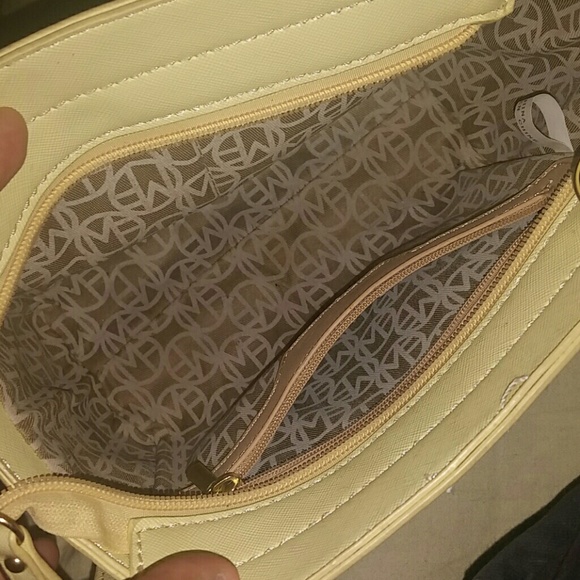 Baby yellow bag - Picture 2 of 4