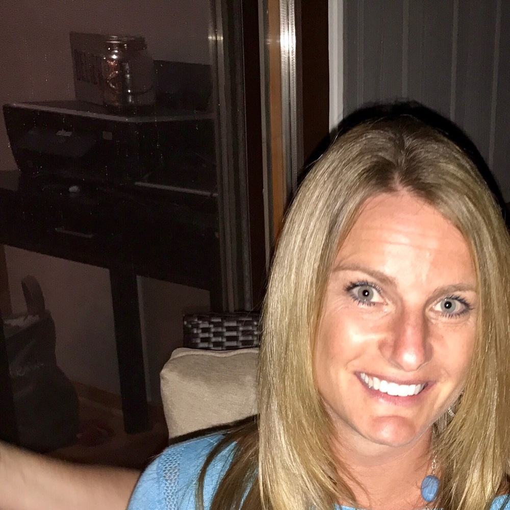 Meet your Posher, Kelly