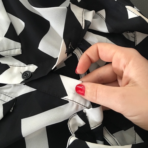 Open Back Chevron Top - Picture 4 of 4