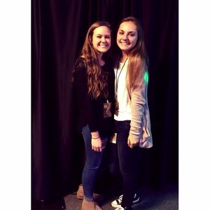 Meet your Posher, Lauren