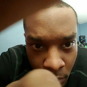 Meet your Posher, Devin