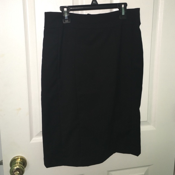 H&M black pencil skirt