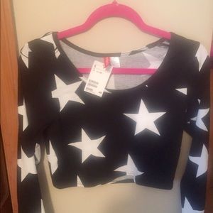 H&M star printed crop top