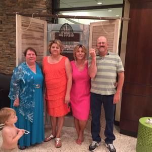 Meet your Posher, Sharon