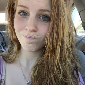 Meet your Posher, Deanna