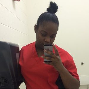 Meet your Posher, Shachara